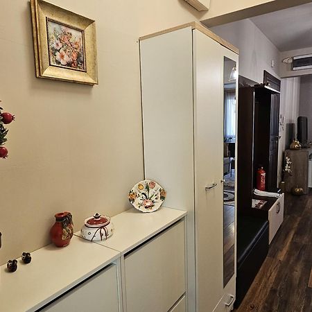 Bright Inn - Holiday & Business Apartment София Екстериор снимка