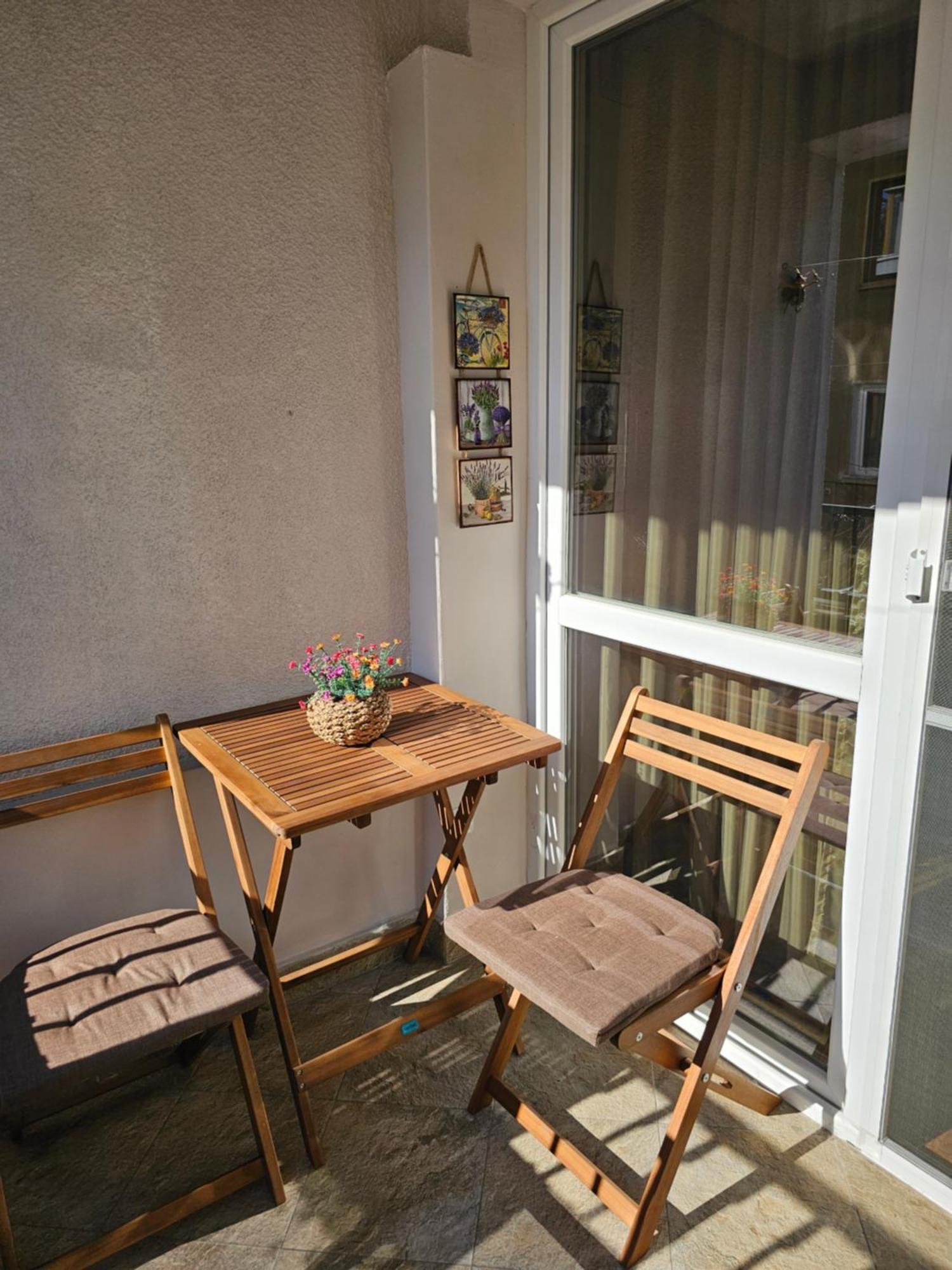 Bright Inn - Holiday & Business Apartment София Екстериор снимка