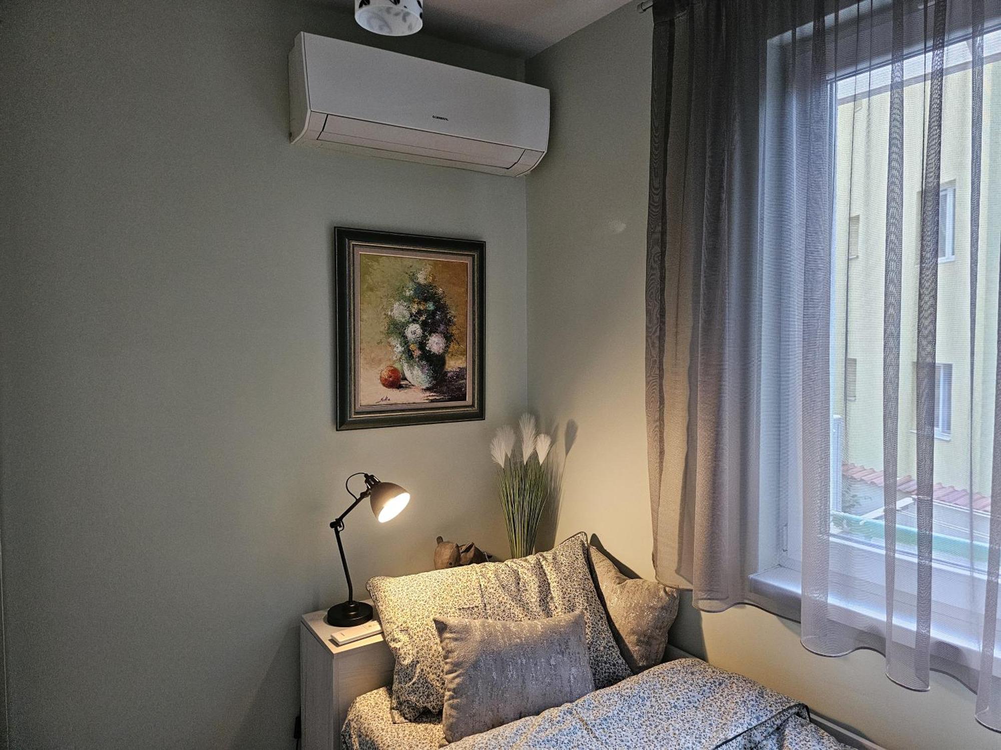 Bright Inn - Holiday & Business Apartment София Екстериор снимка