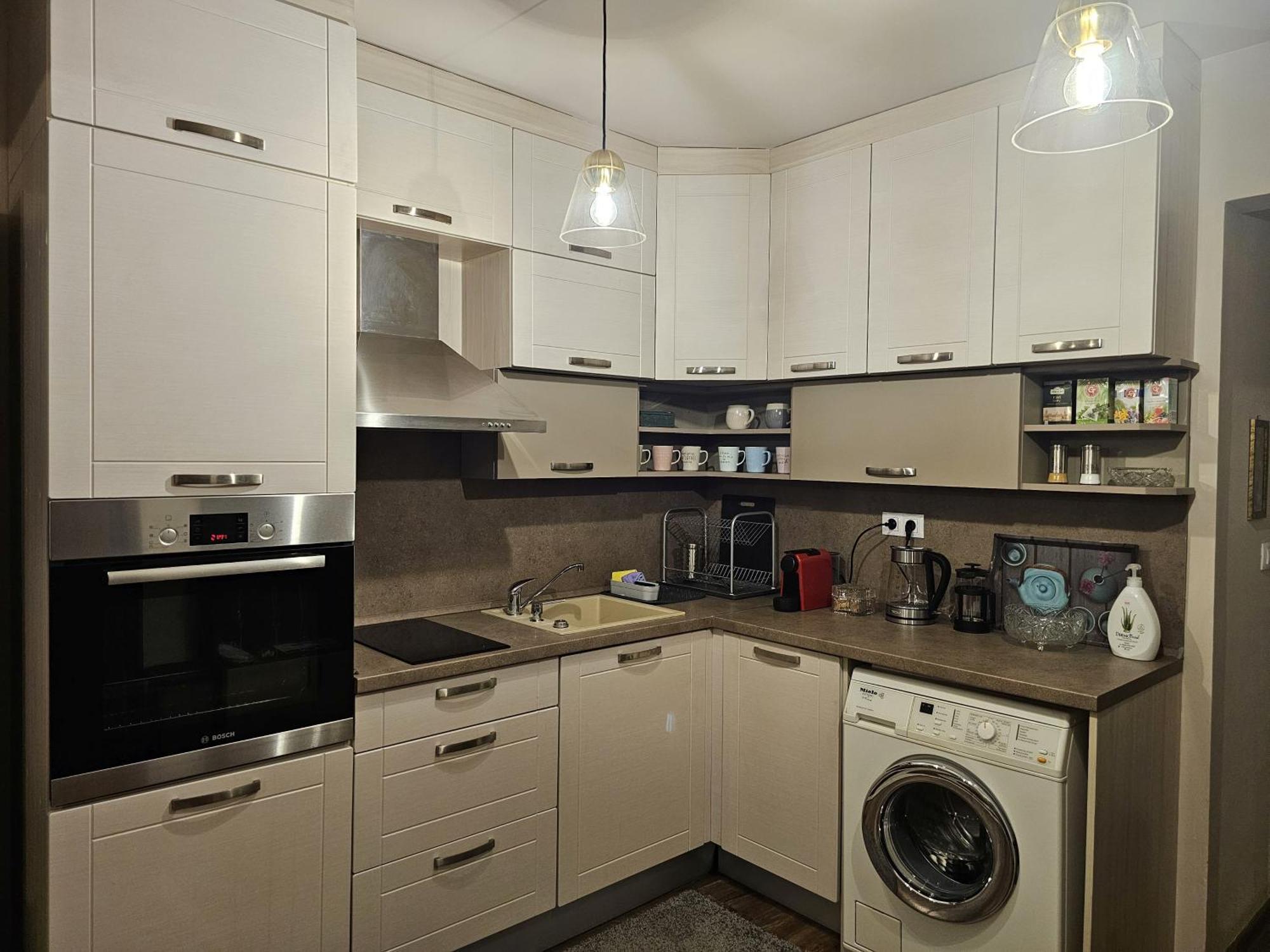 Bright Inn - Holiday & Business Apartment София Екстериор снимка