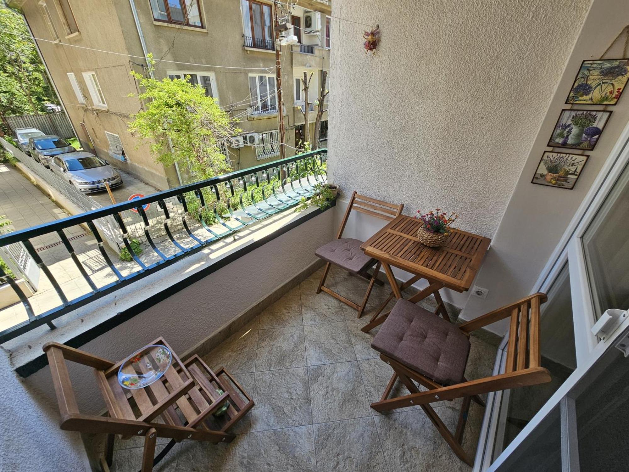 Bright Inn - Holiday & Business Apartment София Екстериор снимка