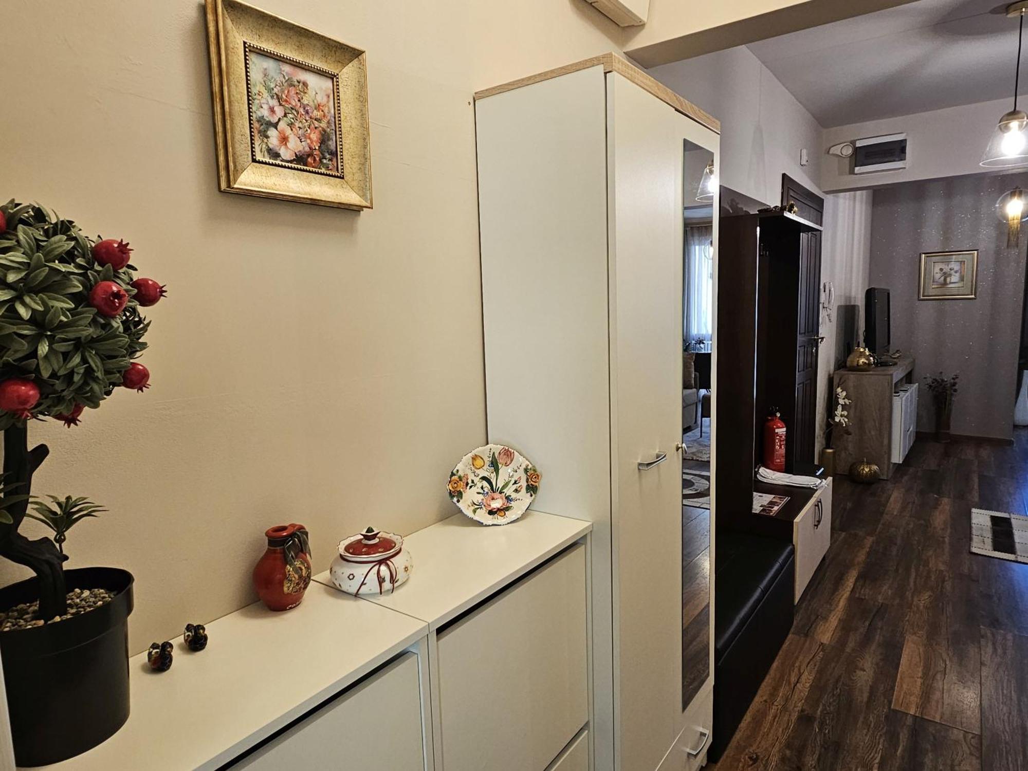 Bright Inn - Holiday & Business Apartment София Екстериор снимка